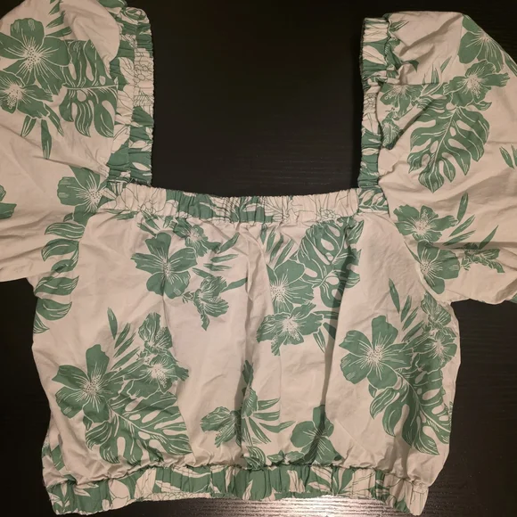 American Eagle Outfitters Green Floral Crop Top - Picture 2 of 6